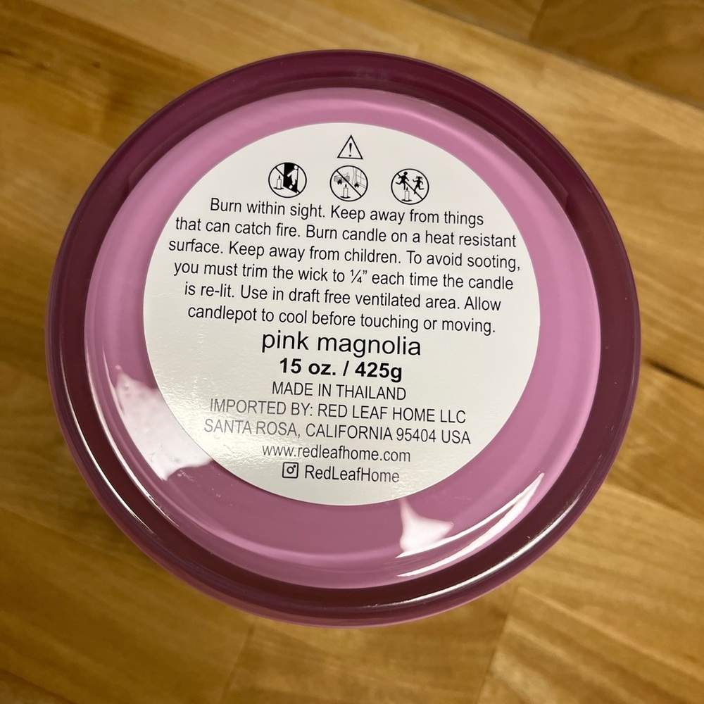 Red Leaf Home Candle - Picture 3 of 4
